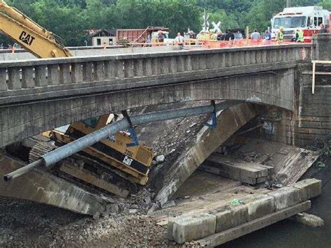 bridge in pa that collapsed